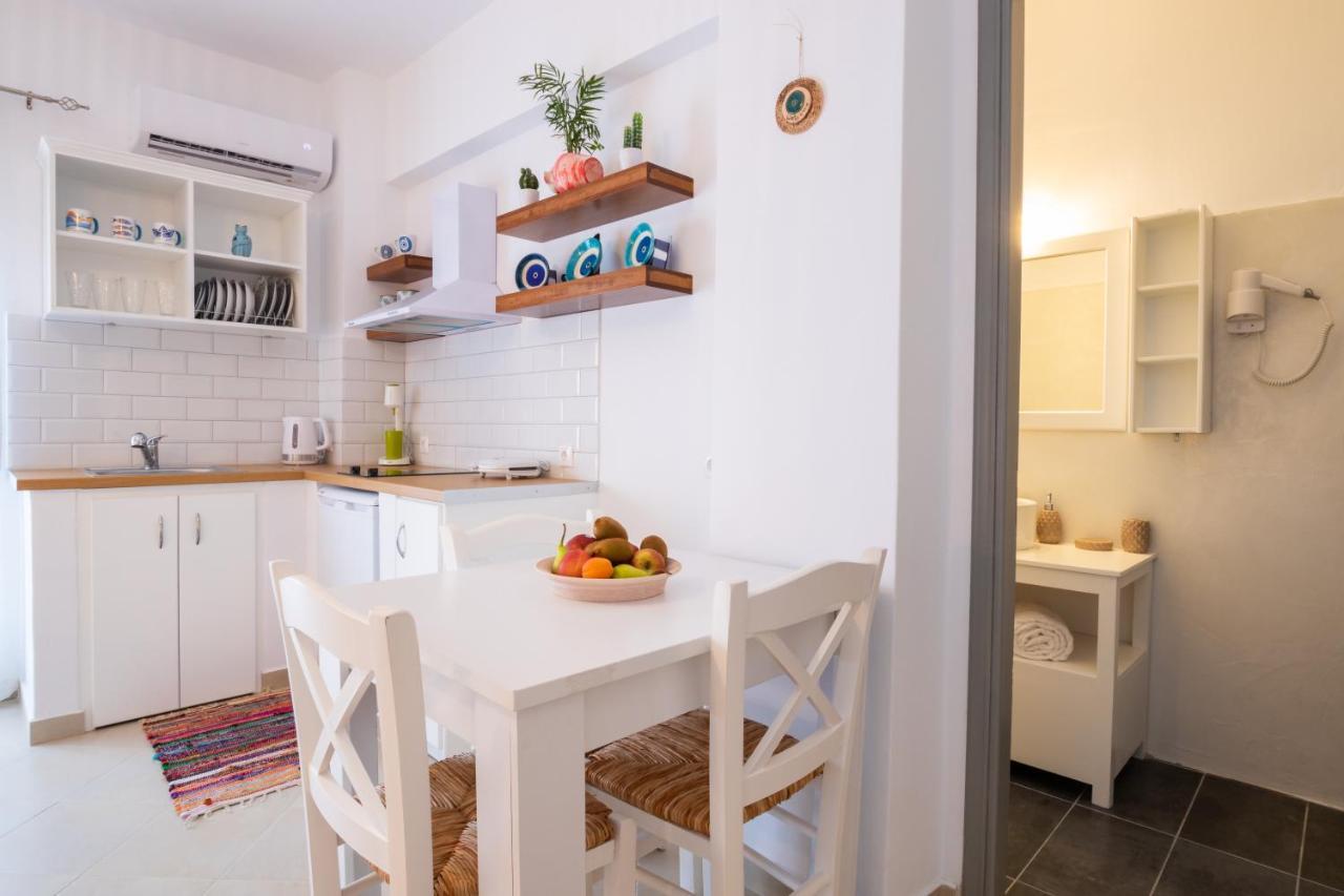 Anemos Guest Apts Карпатос Екстериор снимка