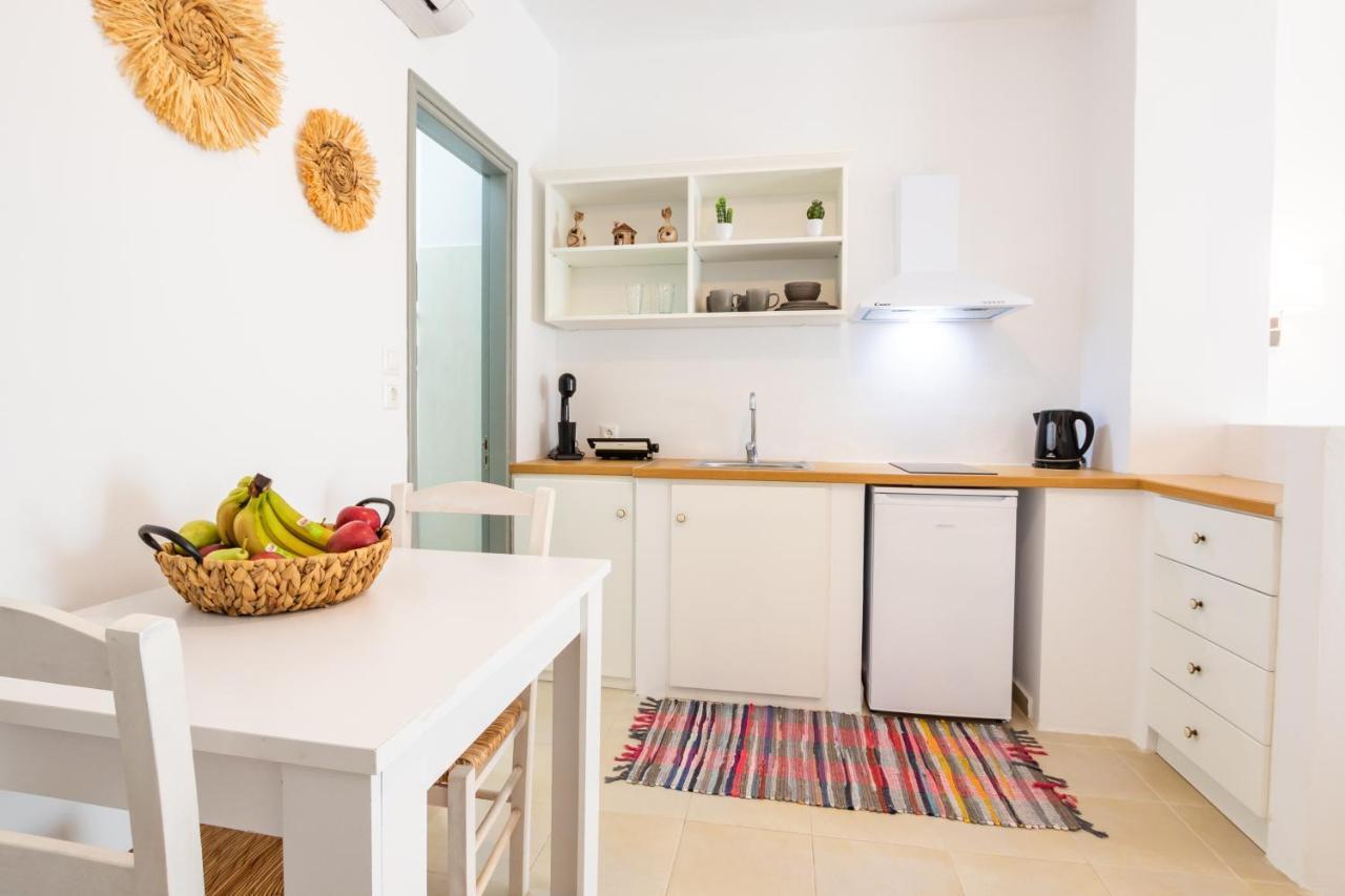 Anemos Guest Apts Карпатос Екстериор снимка