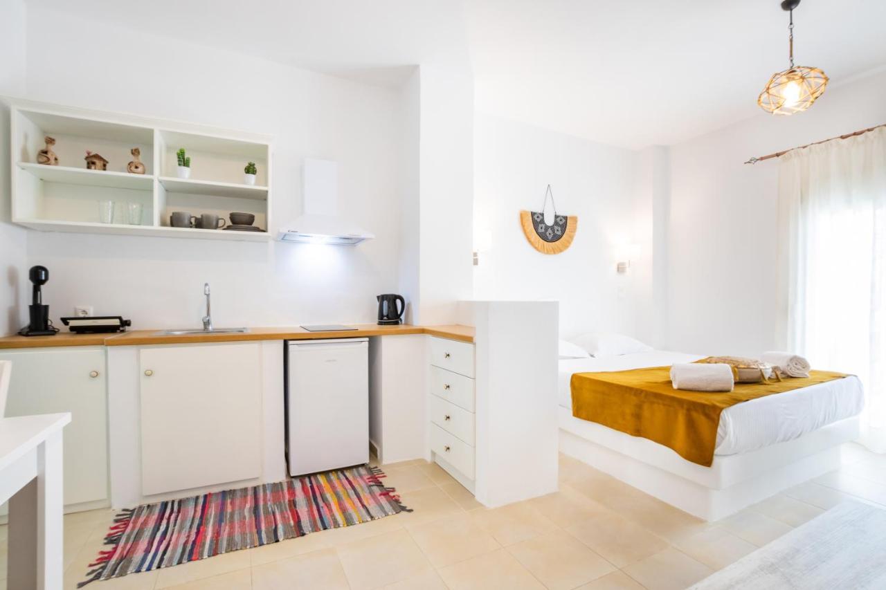 Anemos Guest Apts Карпатос Екстериор снимка